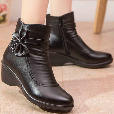 Ankle Boots women 2020 Butterfly knot Plush Winter boots women Black Fashion Zip Ladies Warm shoes Wedge Split Leather